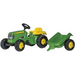 John Deere-traktor med henger