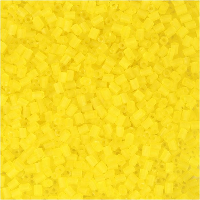 Rocaiperler 2-cut, dia. 1,7 mm, str. 15/0, hullstr. 0,5 mm, transparent gul, 25 g/ 1 pk.
