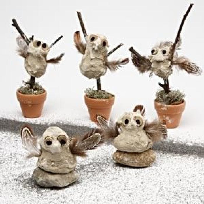 Figurer av pappmache pulp