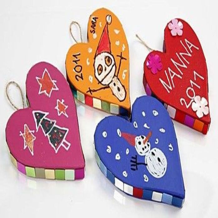 Papphjerter med tegninger