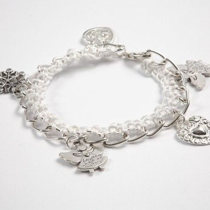 Armbånd med heklet kant