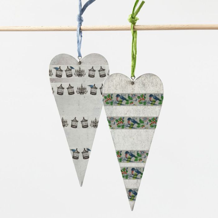 Dekorerte hjerter av sink i papirbast