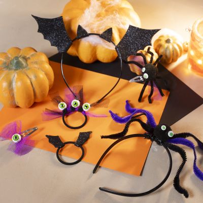 Halloween edderkopp- og flaggermushår-dekorasjoner