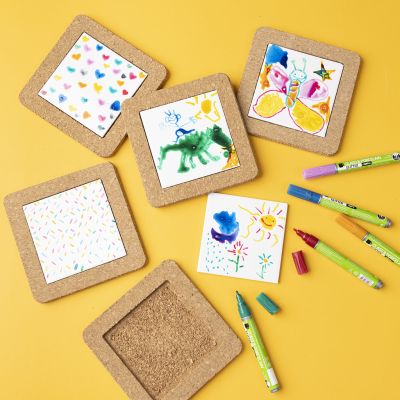 Underlag dekorert med porselenstusj