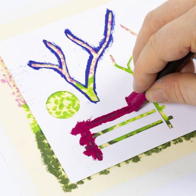 Slik bruker du sjablonger til å lage detaljer med oljepasteller