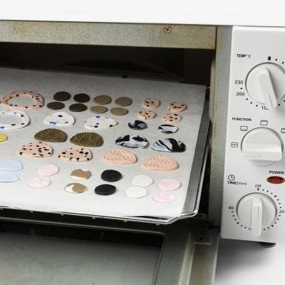 Slik baker du charms