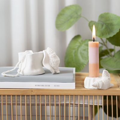 Lysholder og krukke med skjell