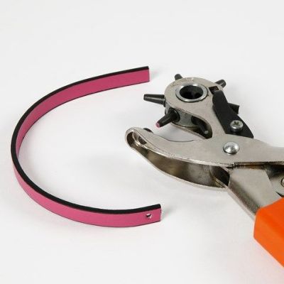 Armbånd av lærreim