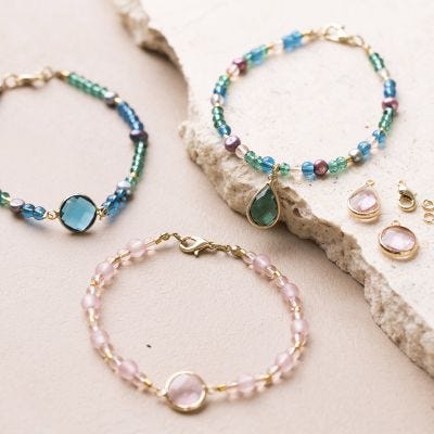 Armbånd av ferskvannsperler